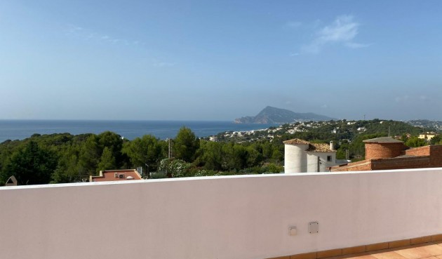 Resale - Villa -
Altea - Costa Blanca