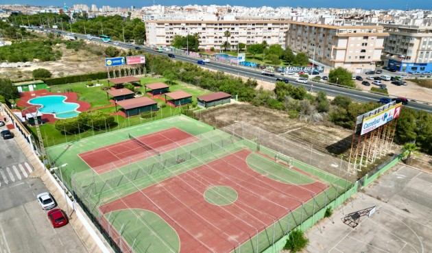 Resale - Bungalow -
Torrevieja - Parque Las Naciones