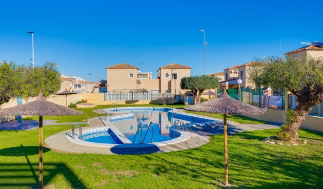 Resale - Villa -
Torrevieja - Costa Blanca