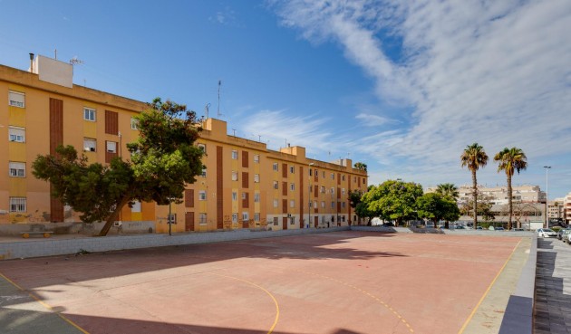 Resale - Apartment -
Torrevieja - Costa Blanca