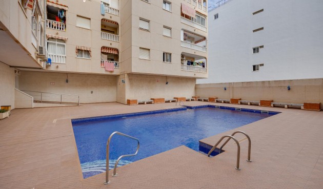 Resale - Apartment -
Torrevieja - Costa Blanca