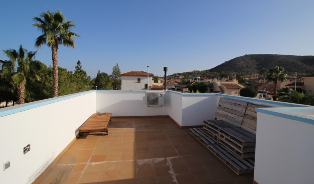 Resale - Villa -
Hondón de las Nieves - Inland