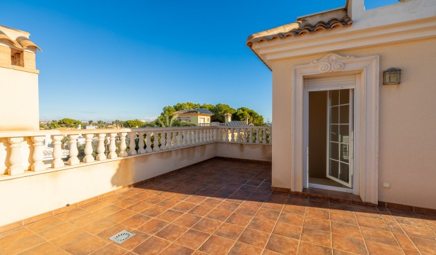 Resale - Villa -
Orihuela Costa - Costa Blanca