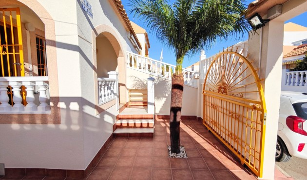 Återförsäljning - Bungalow -
Torrevieja - Costa Blanca