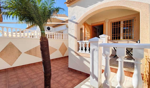 Återförsäljning - Bungalow -
Torrevieja - Costa Blanca