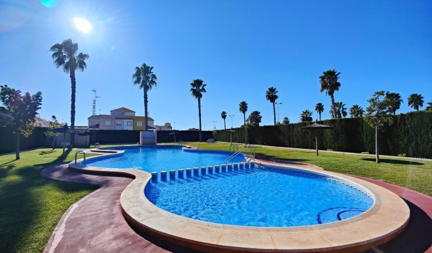 Återförsäljning - Bungalow -
Torrevieja - Costa Blanca