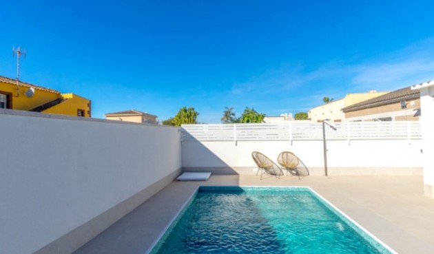 Reventa - Villa -
Torrevieja - Costa Blanca