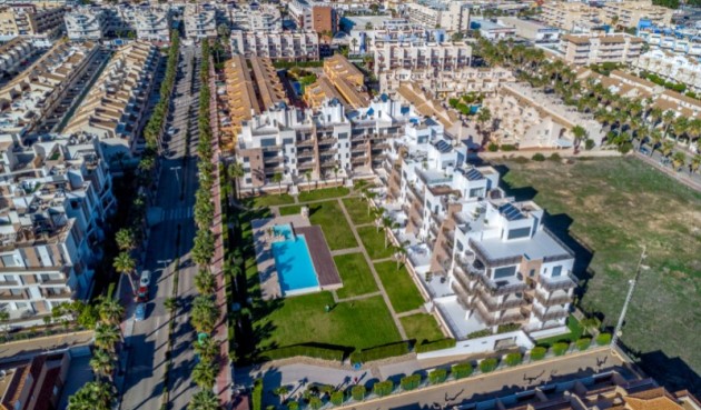 Återförsäljning - Apartment -
Orihuela - Inland