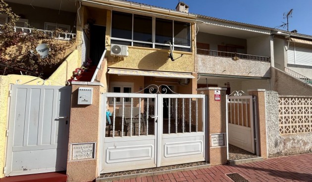 Återförsäljning - Bungalow -
Torrevieja - Playa De Los Naufragos