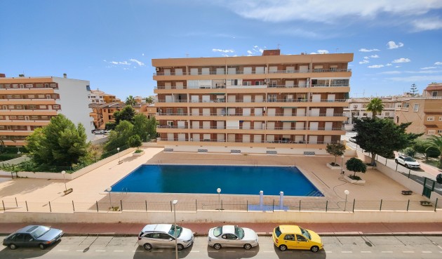 Återförsäljning - Apartment -
Orihuela Costa - Costa Blanca