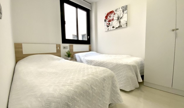 Reventa - Apartment -
Torrevieja - 60