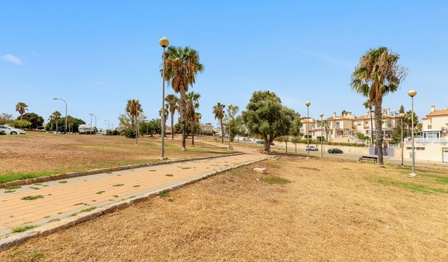 Reventa - Town House -
Torrevieja - Los Altos