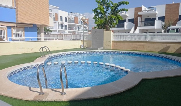 Reventa - Town House -
Pilar de la Horadada