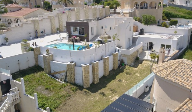 Resale - Villa -
Rojales - Inland