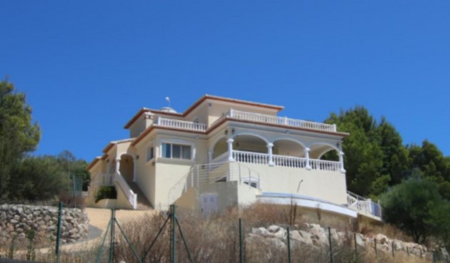 Brukt - Villa -
Jávea - Costa Blanca