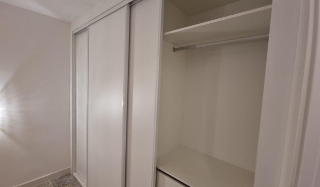 Resale - Apartment -
Torrevieja