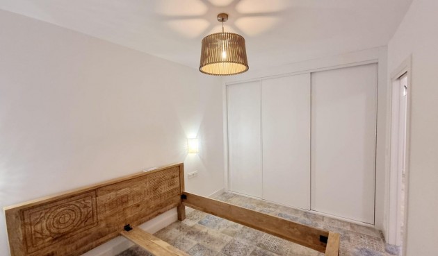 Resale - Apartment -
Torrevieja