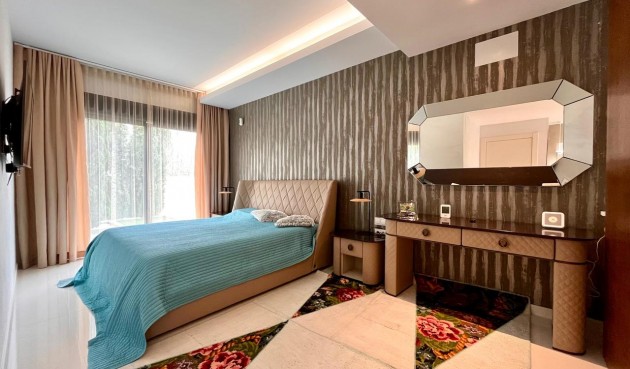 Brukt - Villa -
Dehesa de Campoamor - Costa Blanca
