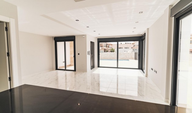 Nybyggnation - Villa -
Orihuela Costa - Punta Prima