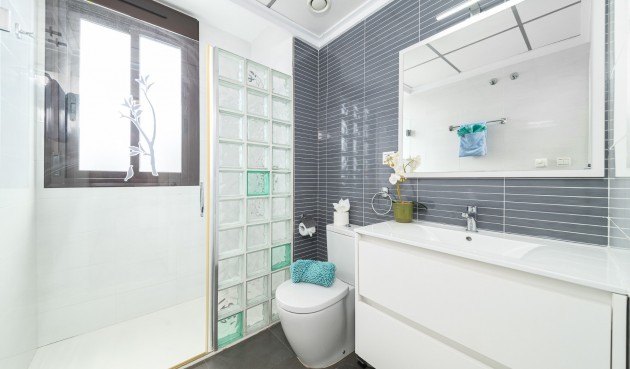 Resale - Apartment -
Cabo Roig - Costa Blanca