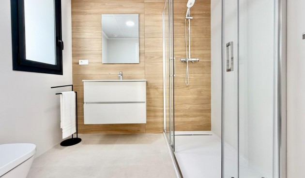 New Build - Town House -
Cox - San Fernando