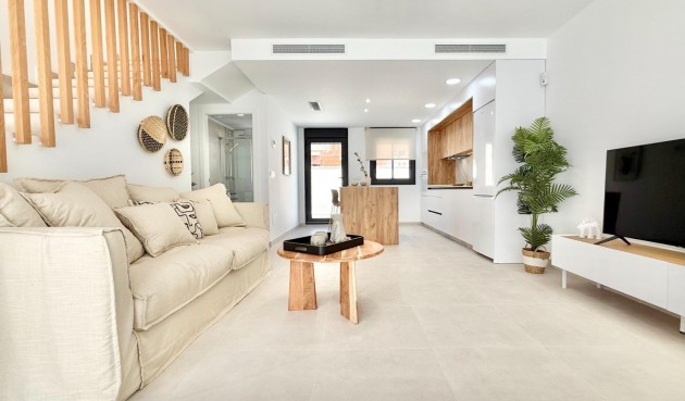 New Build - Town House -
Cox - San Fernando