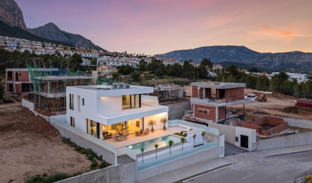 Nybyggnation - Villa -
Polop - Urbanizaciones