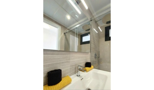 Nybygg - Toppleilighet -
San Miguel de Salinas - Pueblo