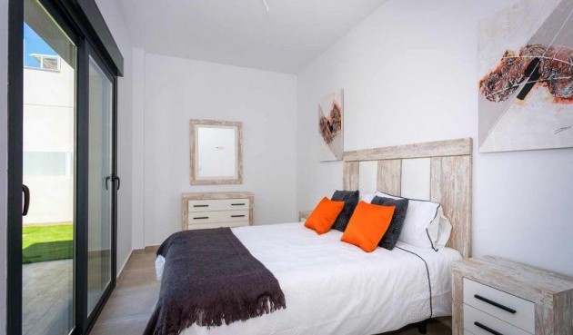 Nybyggnation - Quad House -
Daya Nueva - Centro