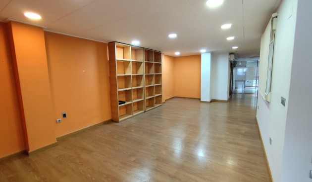 Resale - Apartment -
Torrevieja - Puerto