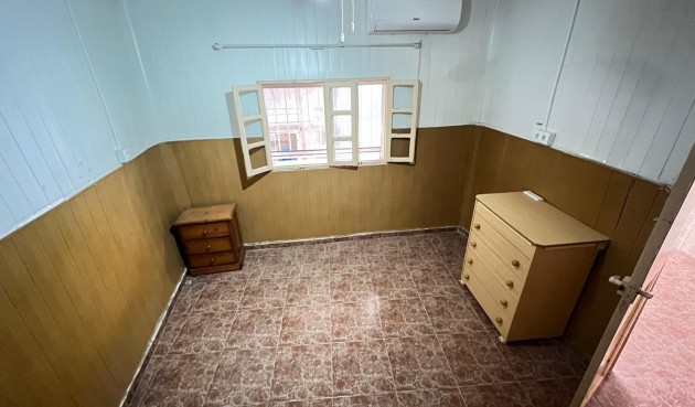 Resale - Apartment -
Torrevieja