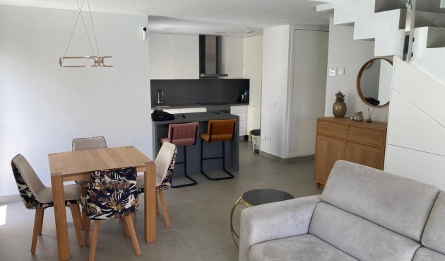 Resale - Semi Detached -
Pilar de la Horadada - Costa Blanca