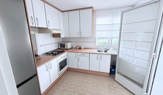 Resale - Apartment -
Orihuela Costa - Campoamor