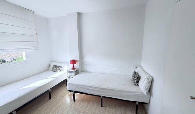 Resale - Apartment -
Orihuela Costa - Campoamor