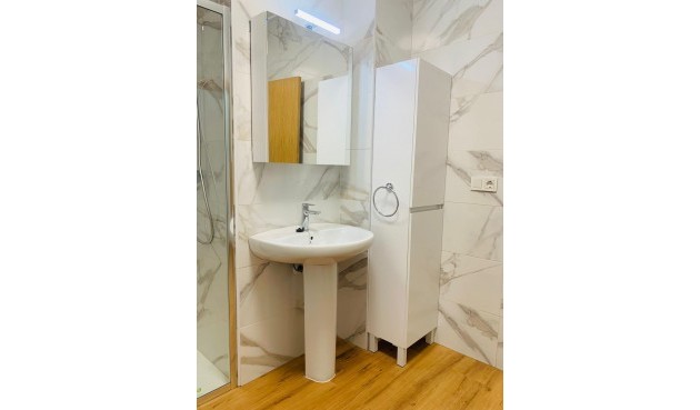 Resale - Apartment -
Torrevieja - Playa del Cura