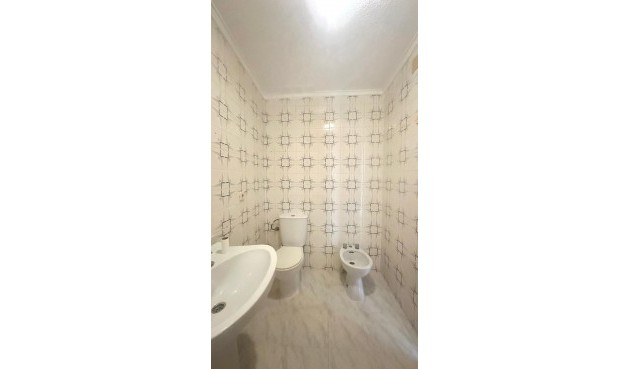 Resale - Apartment -
Torrevieja - Estacion De Autobuses