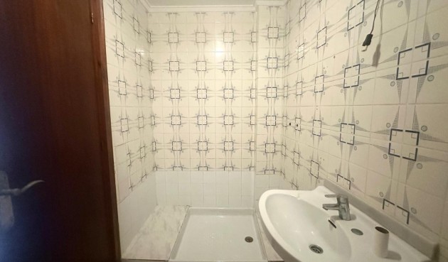 Resale - Apartment -
Torrevieja - Estacion De Autobuses