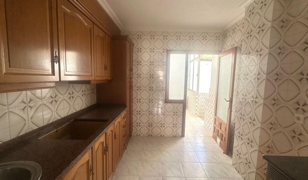 Resale - Apartment -
Torrevieja - Estacion De Autobuses