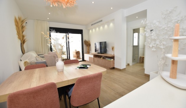 Resale - Apartment -
Torrevieja - Costa Blanca