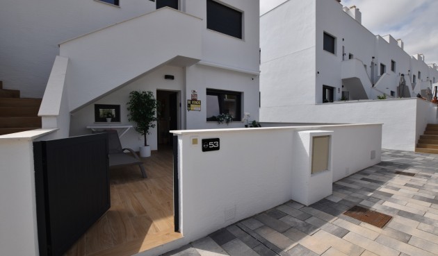 Resale - Apartment -
Torrevieja - Costa Blanca