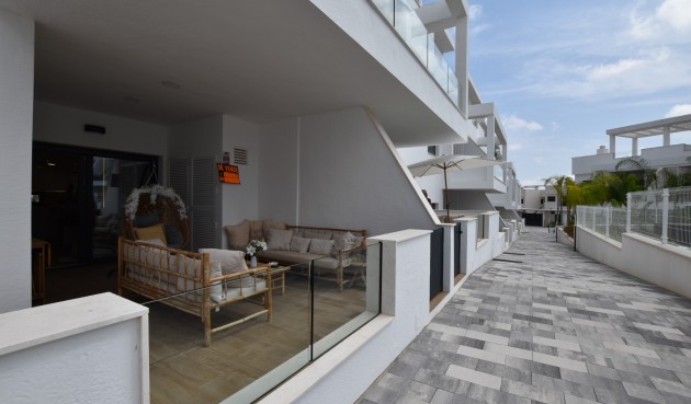 Resale - Apartment -
Torrevieja - Costa Blanca