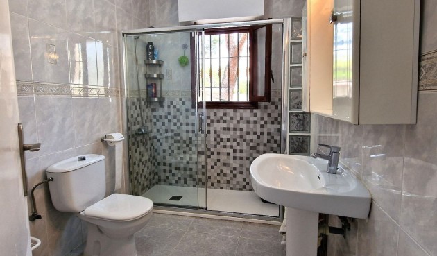 Brukt - Villa -
Orihuela - Inland