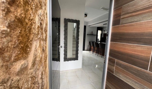 Resale - Villa -
Orihuela Costa - Lomas de Cabo Roig