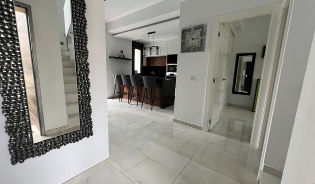 Resale - Villa -
Orihuela Costa - Lomas de Cabo Roig