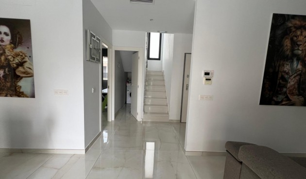 Resale - Villa -
Orihuela Costa - Lomas de Cabo Roig