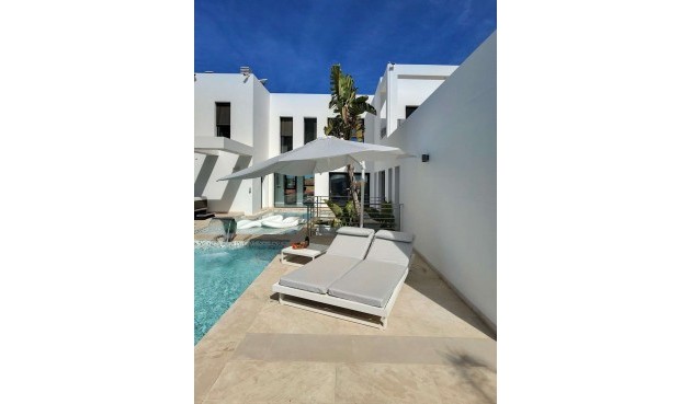 Resale - Villa -
Jávea - Costa Blanca