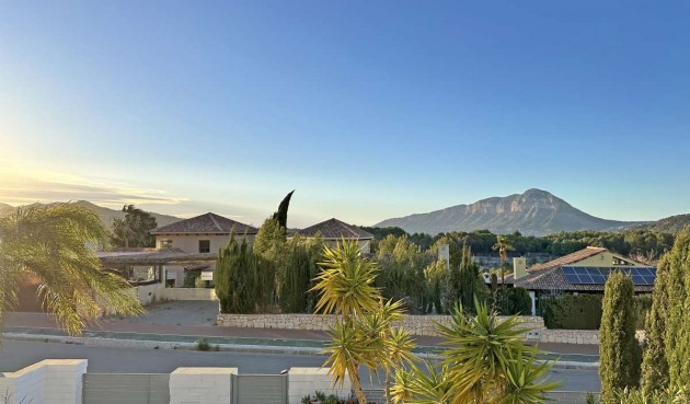 Resale - Villa -
Jávea - Costa Blanca