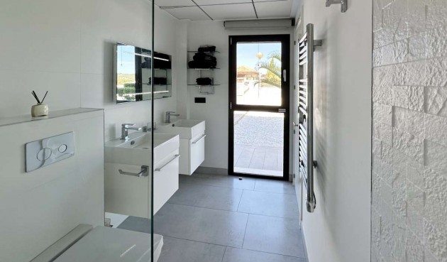 Resale - Villa -
Jávea - Costa Blanca