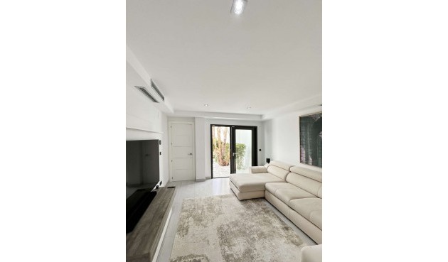 Resale - Villa -
Jávea - Costa Blanca