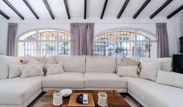 Brukt - Villa -
Jesus Pobre - Inland